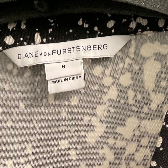 Diane Von Furstenberg Classic Wrap Dress - Picture 6 of 11